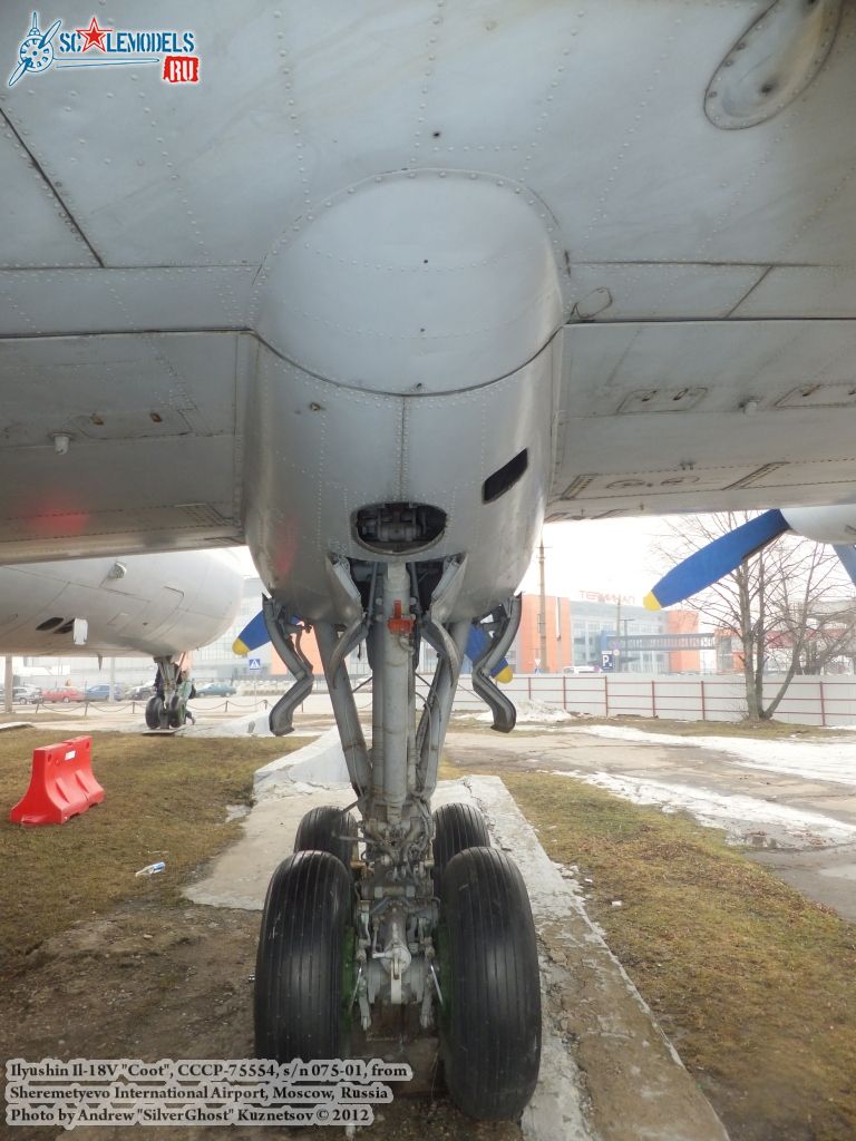 Il-18V_0126.jpg