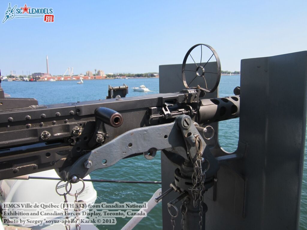 HMCS_Ville_de_Quebec_0143.jpg