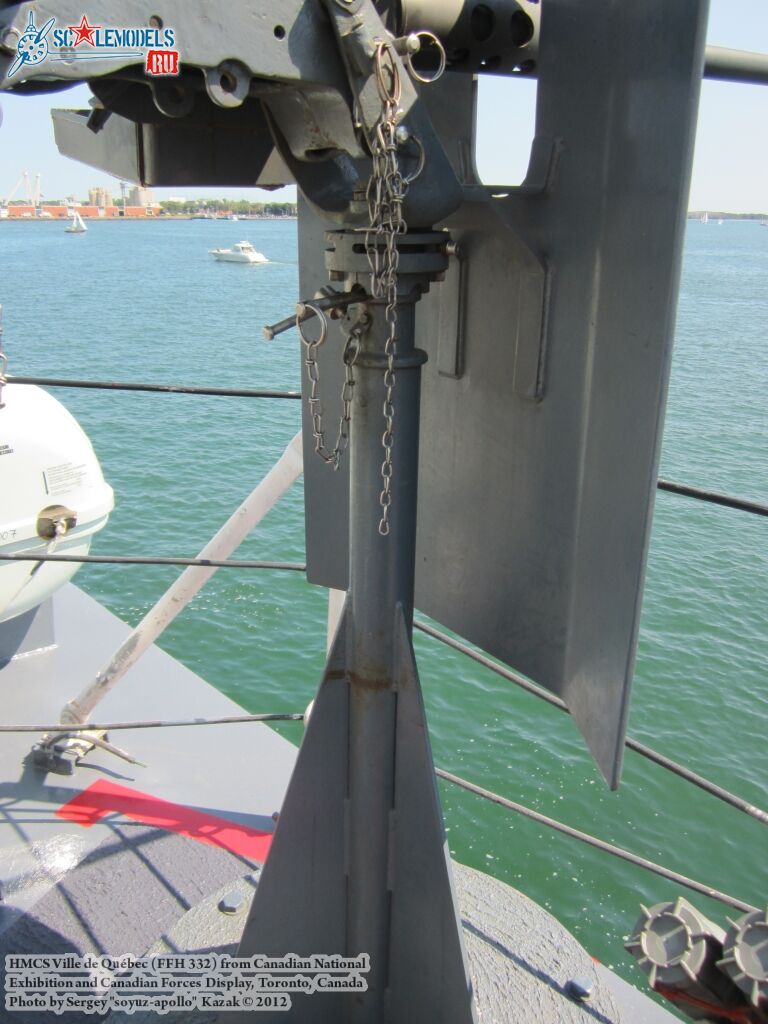 HMCS_Ville_de_Quebec_0144.jpg
