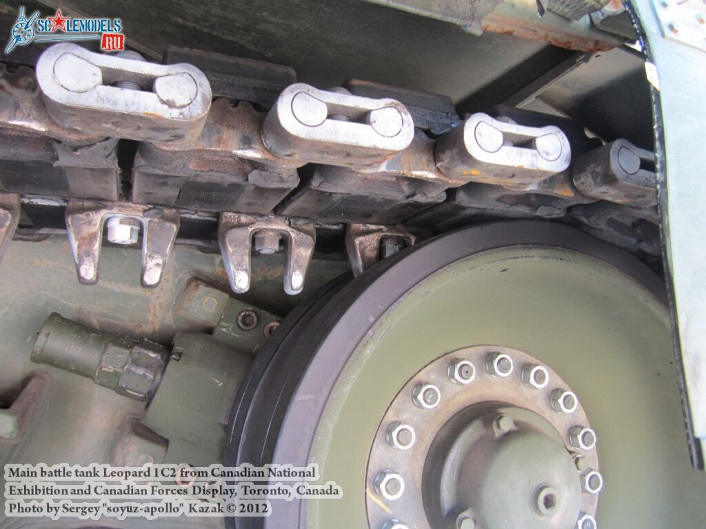 Leopard_1C2_0044.jpg