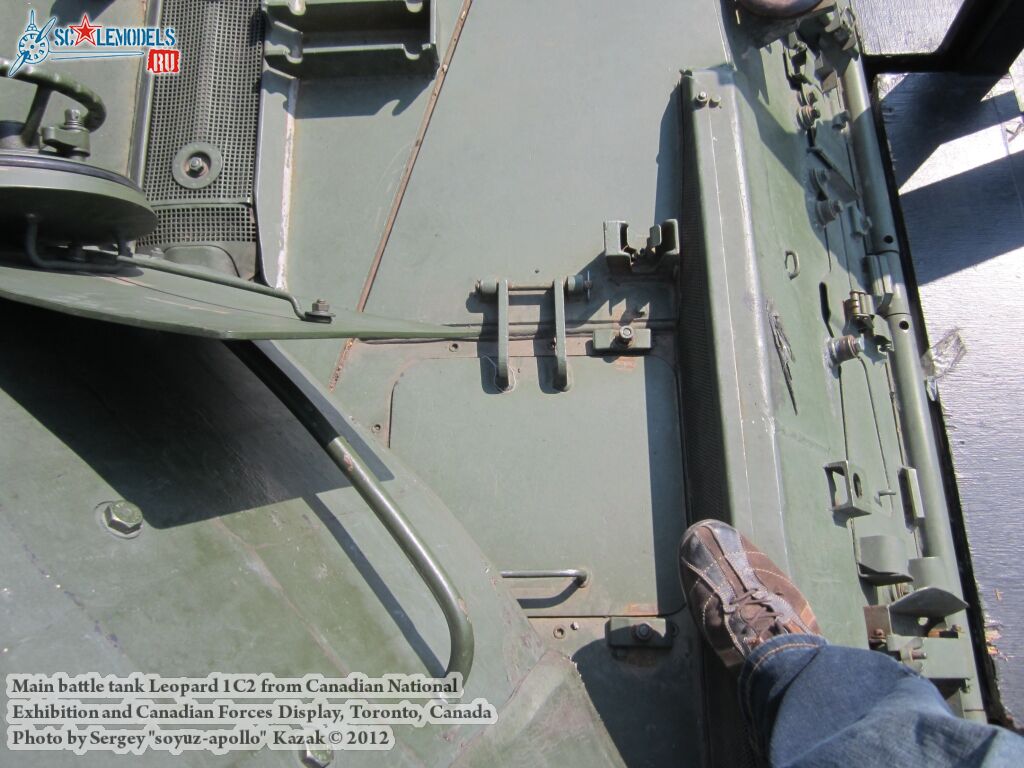 Leopard_1C2_0095.jpg