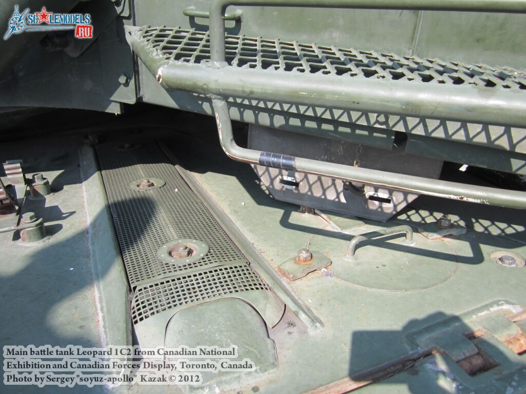 Leopard_1C2_0100.jpg