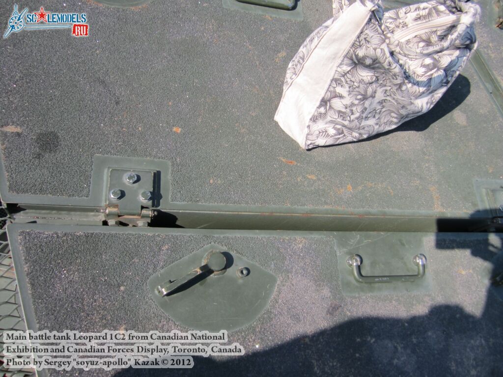 Leopard_1C2_0104.jpg