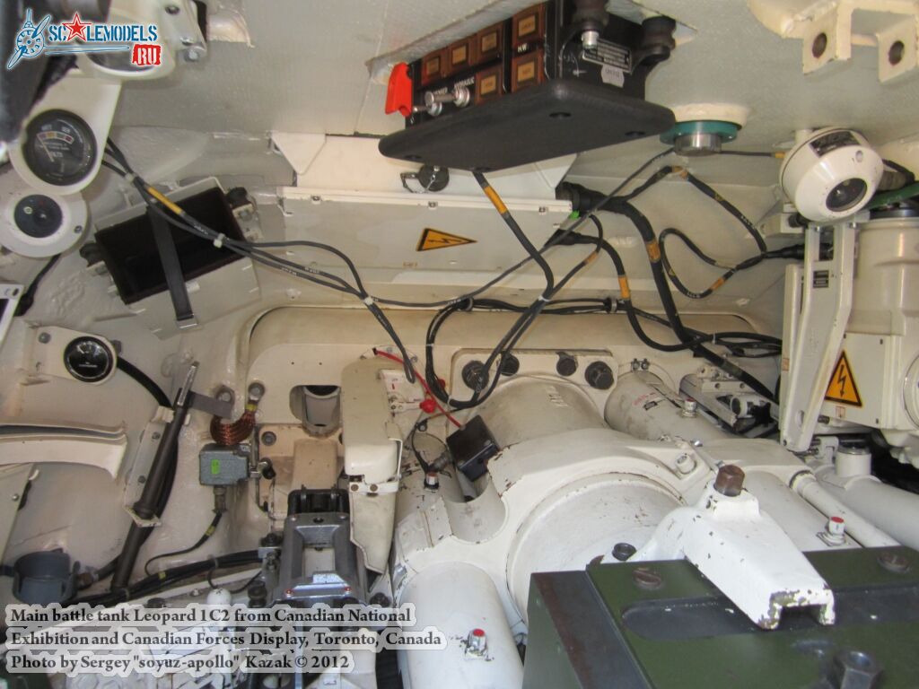 Leopard_1C2_0128.jpg