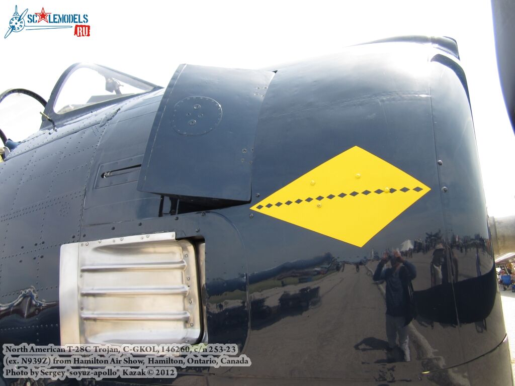 T-28C_Trojan_0104.jpg