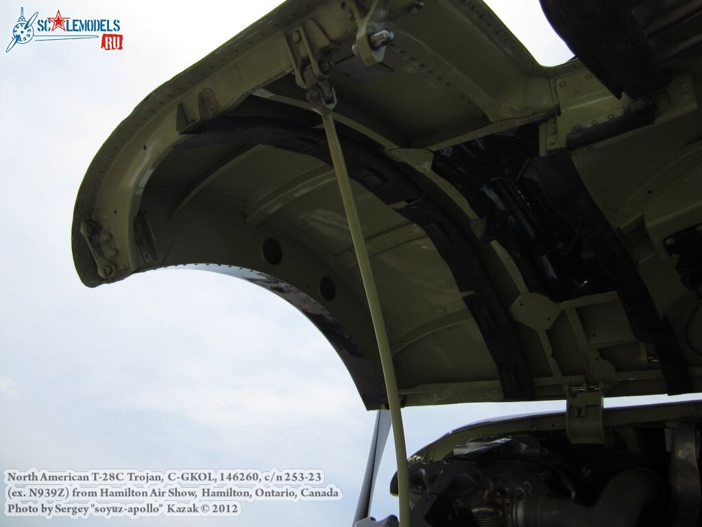 T-28C_Trojan_0111.jpg