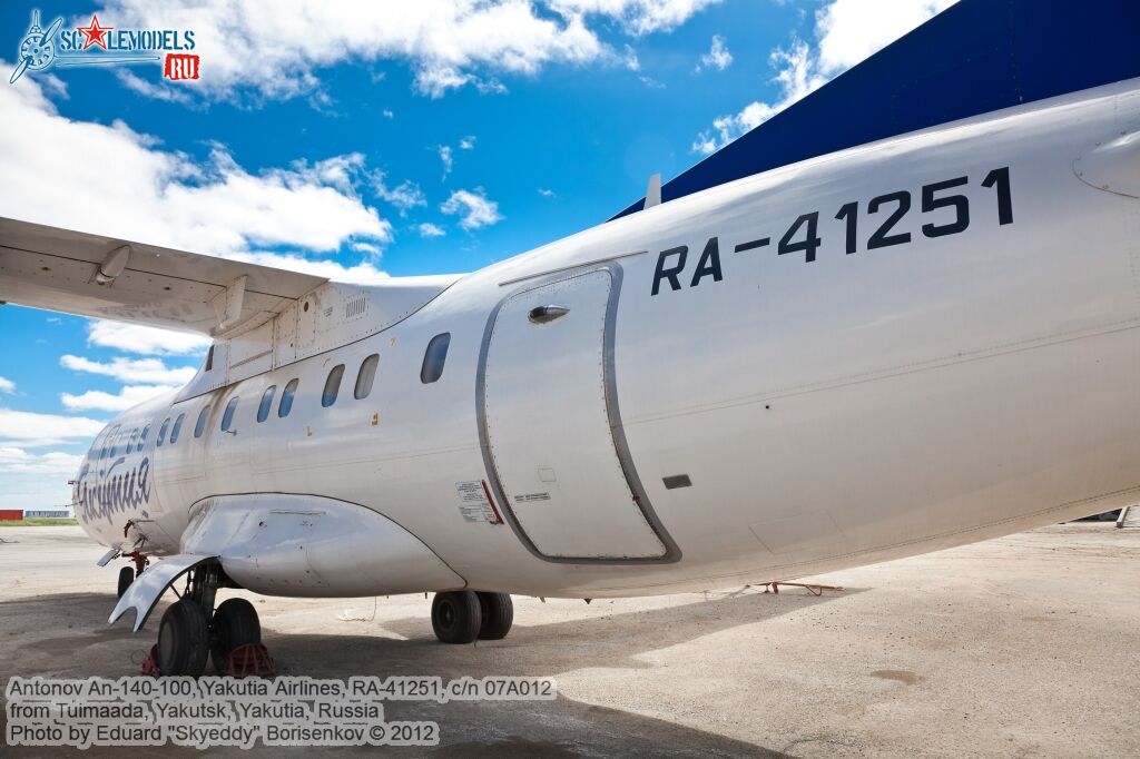 An-140_RA-41251_0028.jpg