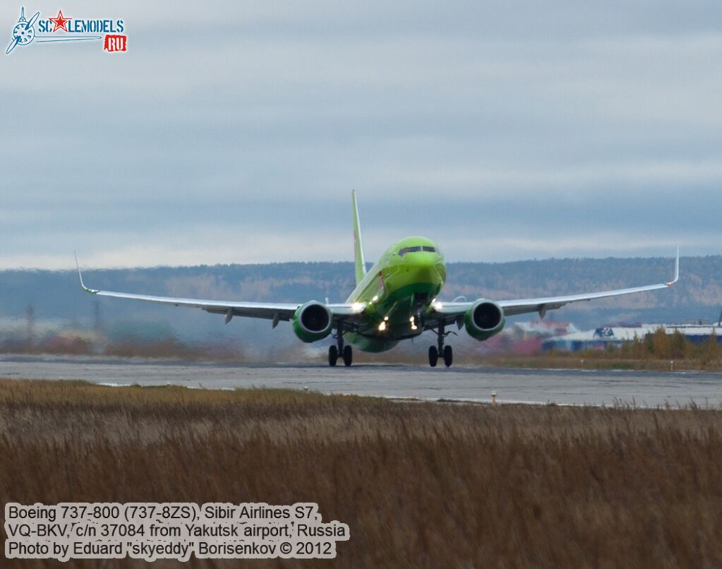 Boeing_737-800_VQ-BKV_0002.jpg
