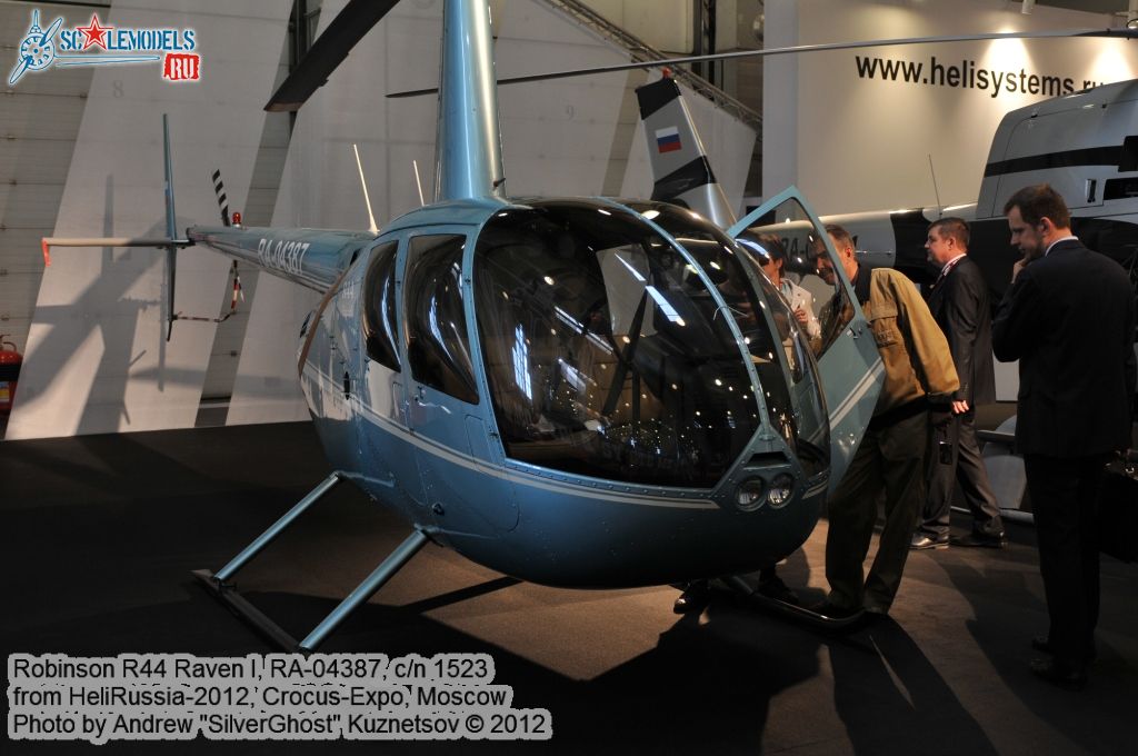 Robinson_R44_0001.jpg