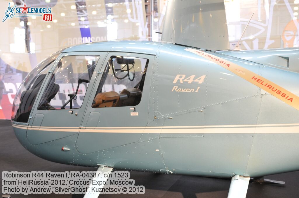 Robinson_R44_0058.jpg