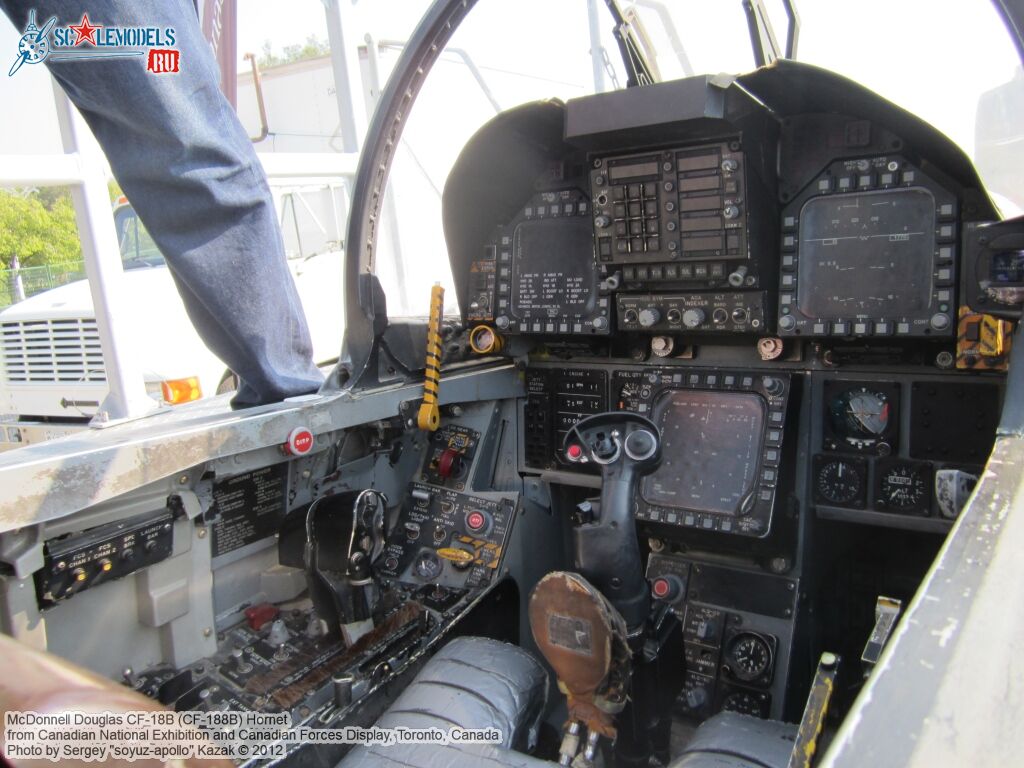 CF-18B_0004.jpg
