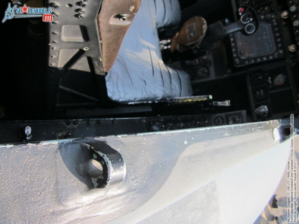 CF-18B_0006.jpg