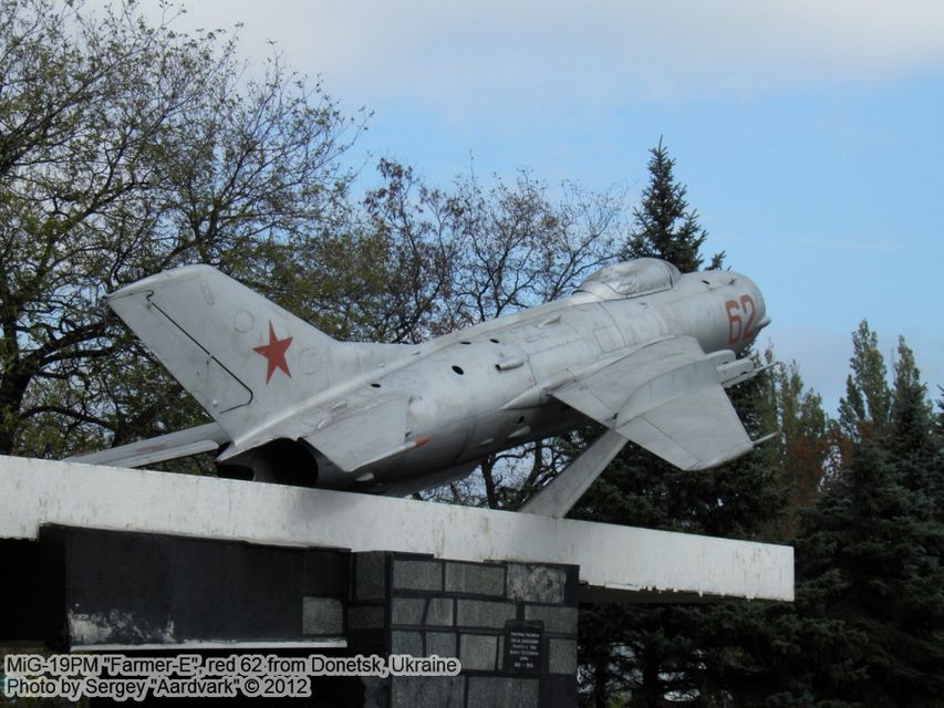 MiG-19PM_0000.jpg