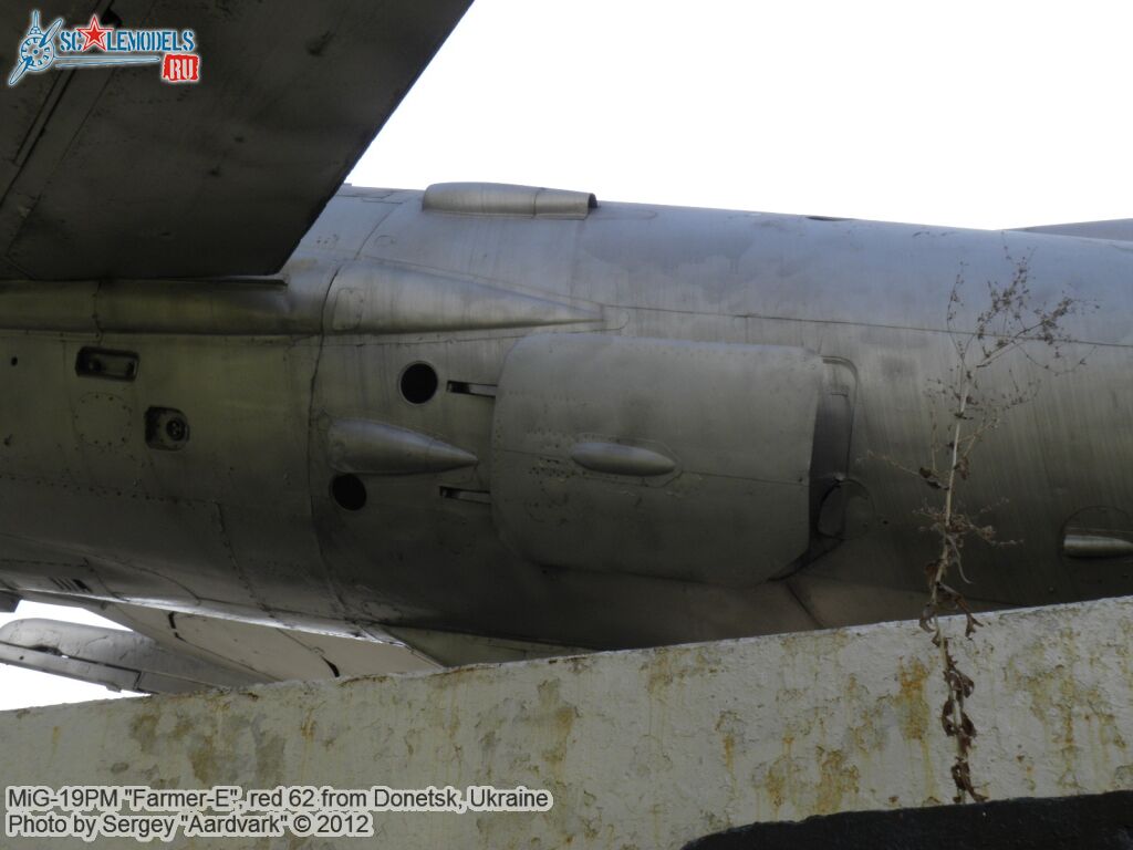 MiG-19PM_0020.jpg
