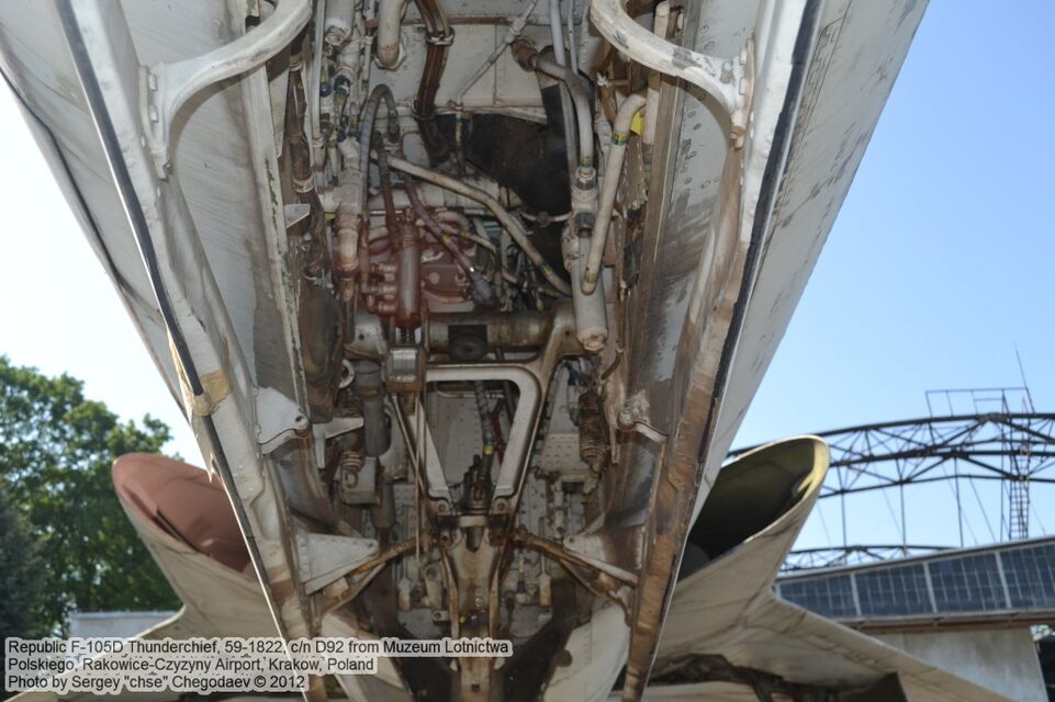 F-105D_0004.jpg