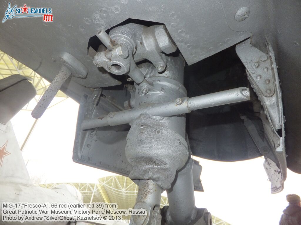 MiG-17_Fresco-A_0100.jpg