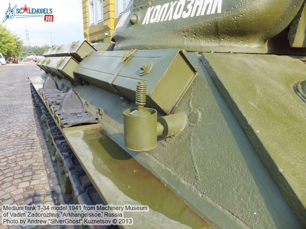 T-34_model_1941_0057.jpg