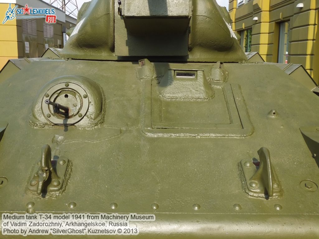 T-34_model_1941_0065.jpg