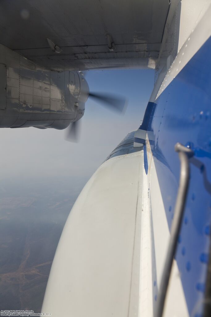 An-30D_flight_Yakutia_0048.jpg