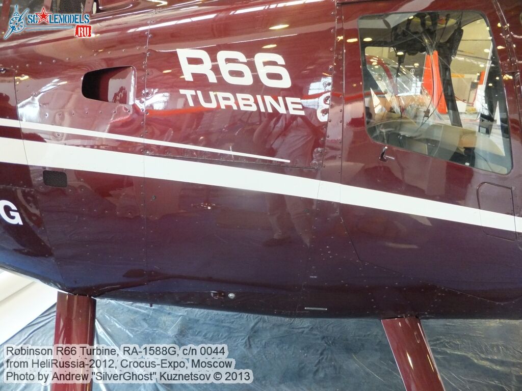 Robinson_R66_0011.jpg