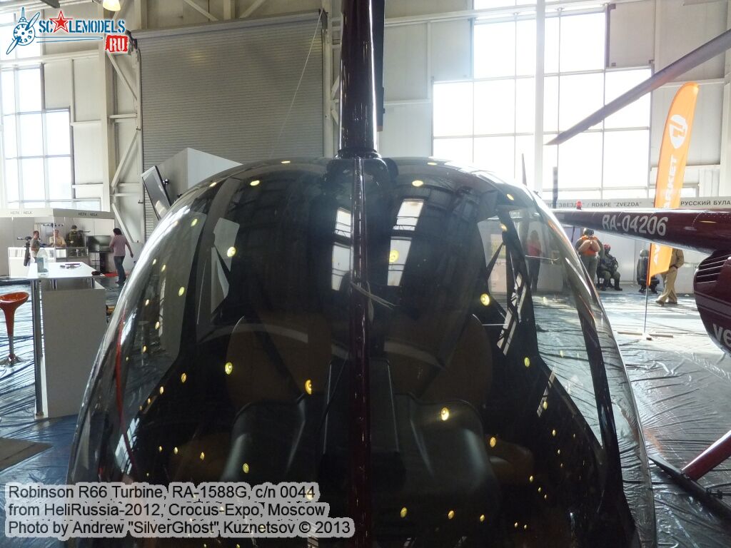 Robinson_R66_0024.jpg