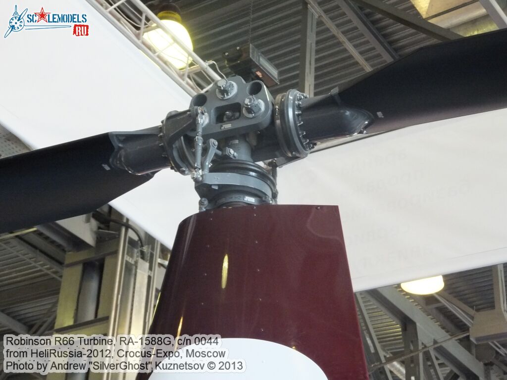 Robinson_R66_0039.jpg