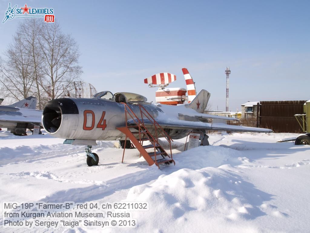 MiG-19P_0011.jpg