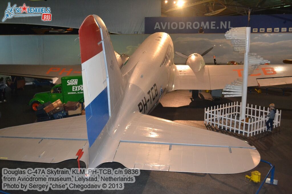 Douglas_C-47A_0028.jpg