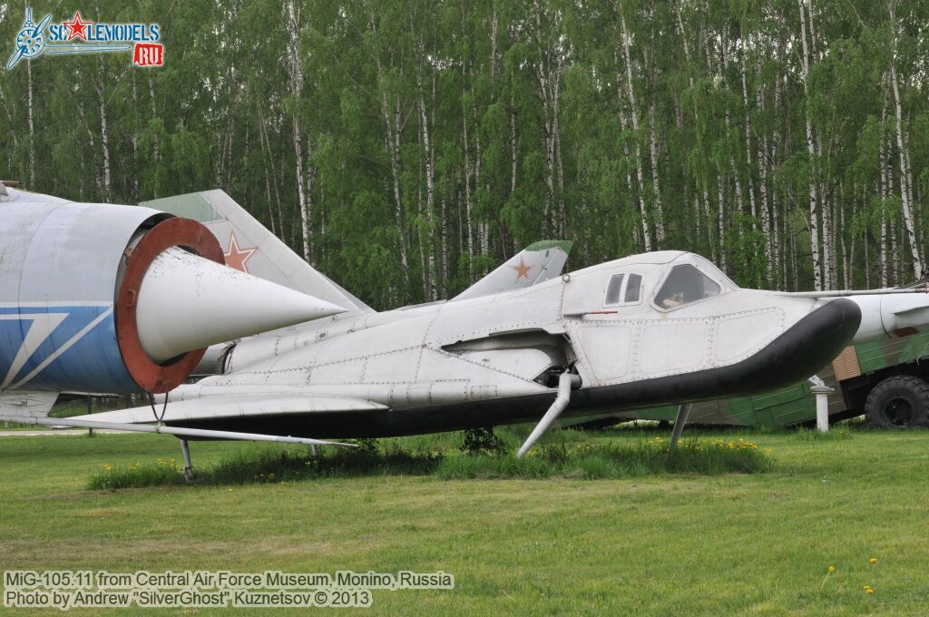 MiG-105_0020.jpg