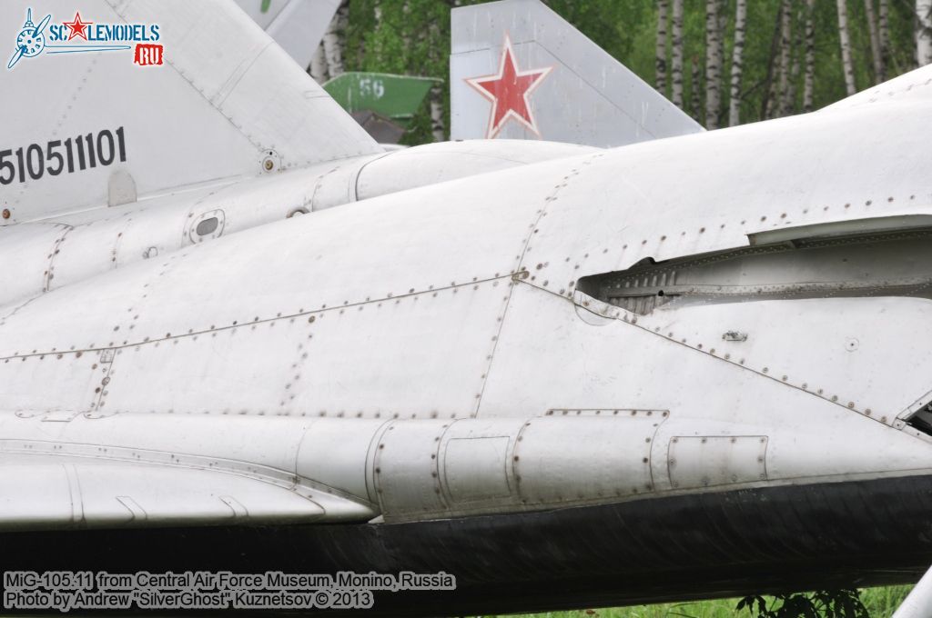 MiG-105_0068.jpg