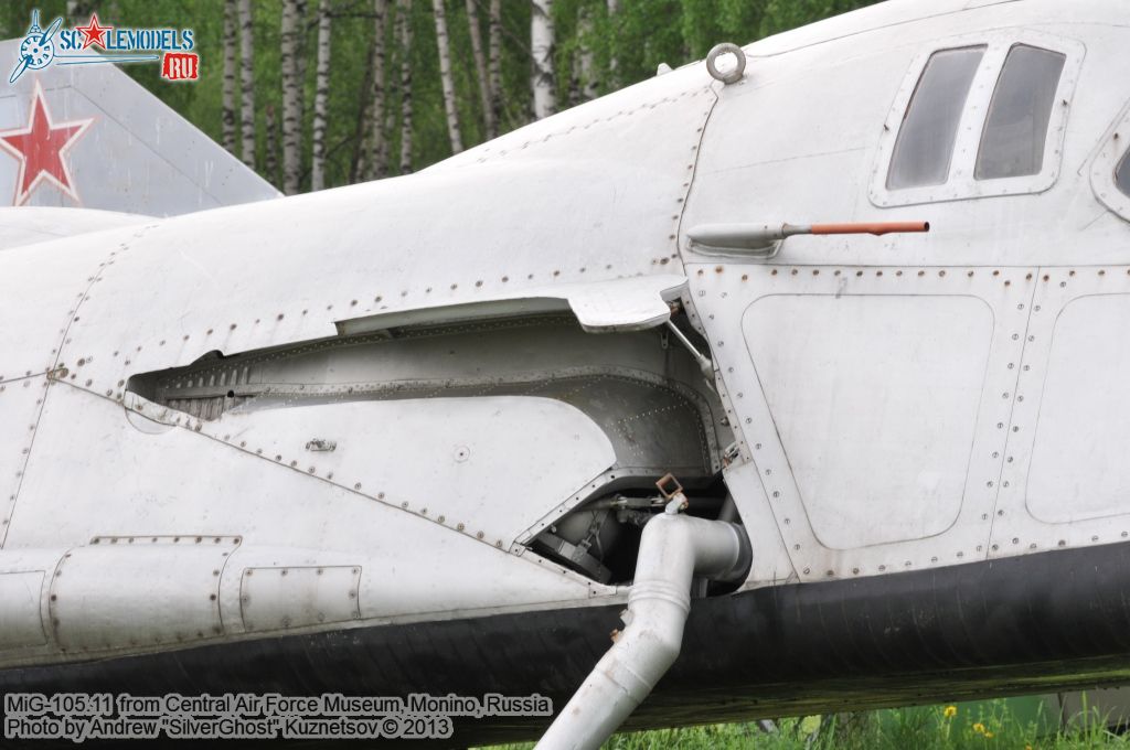 MiG-105_0069.jpg