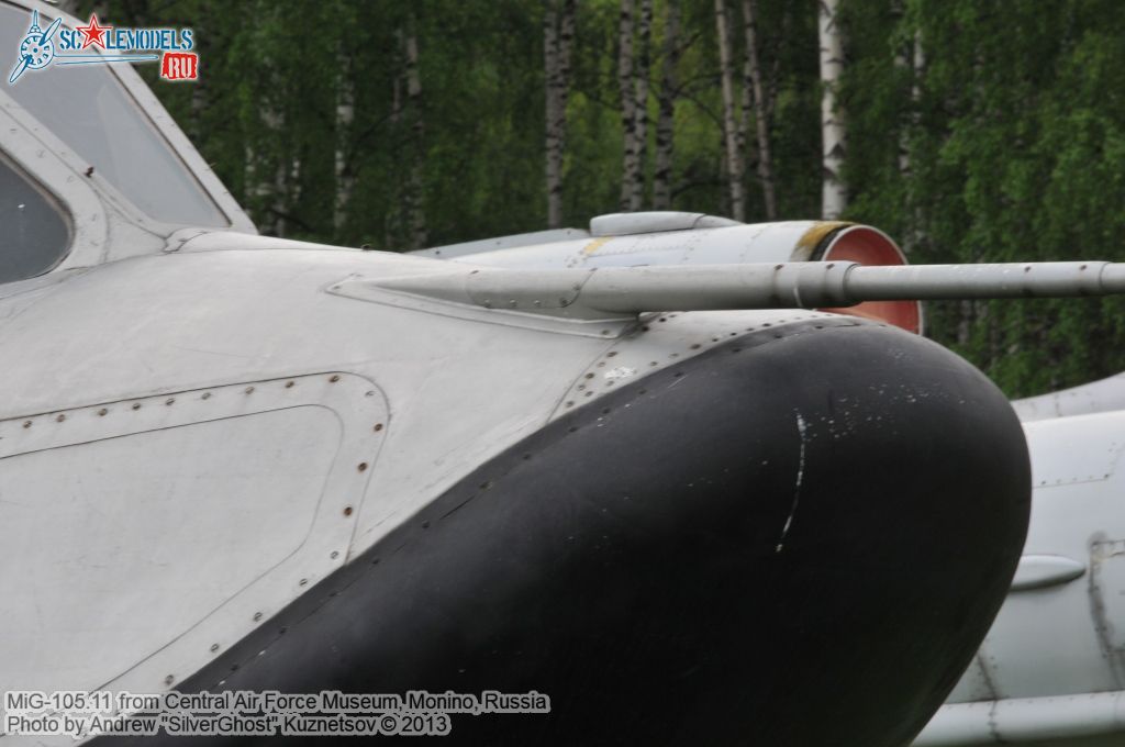 MiG-105_0077.jpg