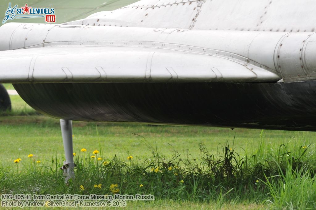 MiG-105_0083.jpg