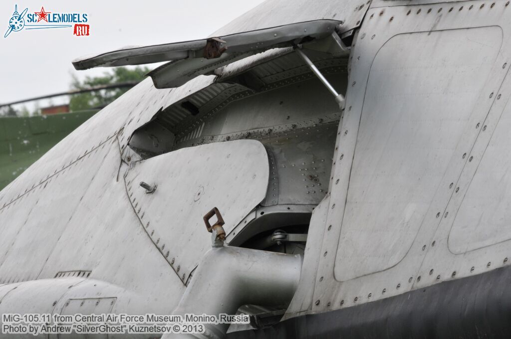 MiG-105_0099.jpg