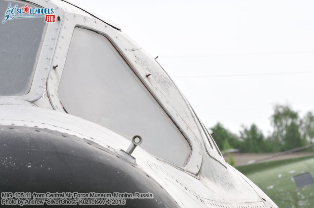 MiG-105_0112.jpg