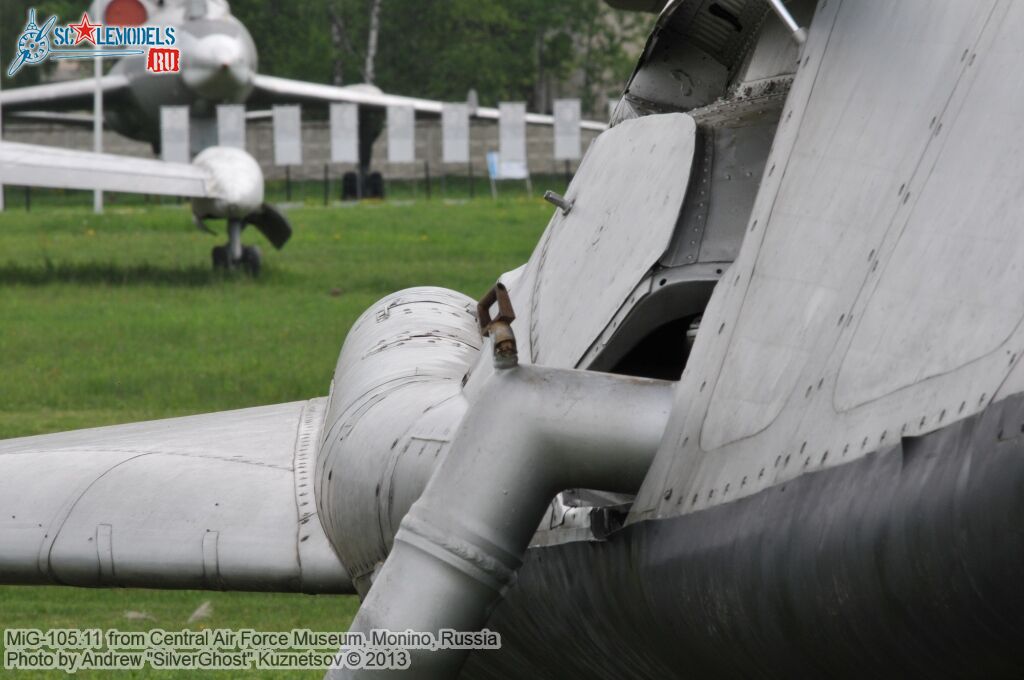 MiG-105_0115.jpg
