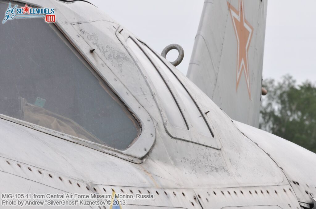 MiG-105_0119.jpg