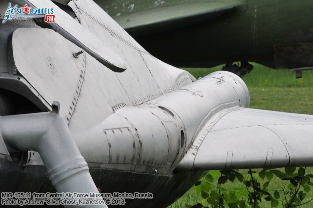 MiG-105_0122.jpg