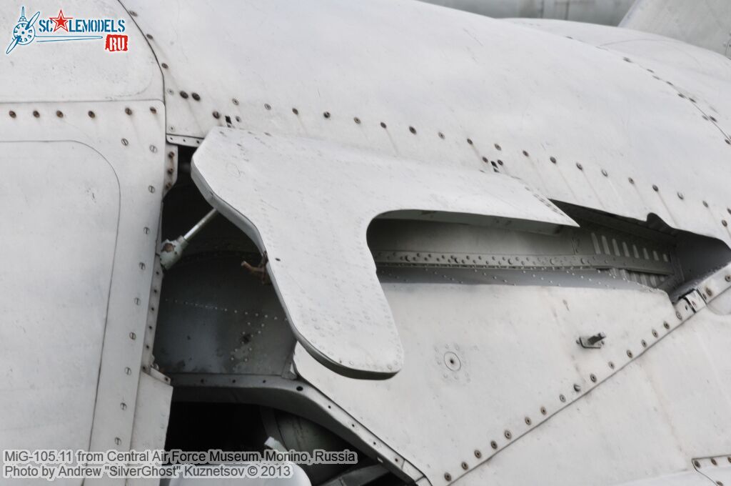 MiG-105_0129.jpg