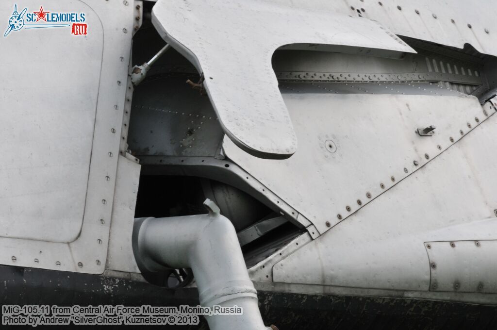 MiG-105_0131.jpg