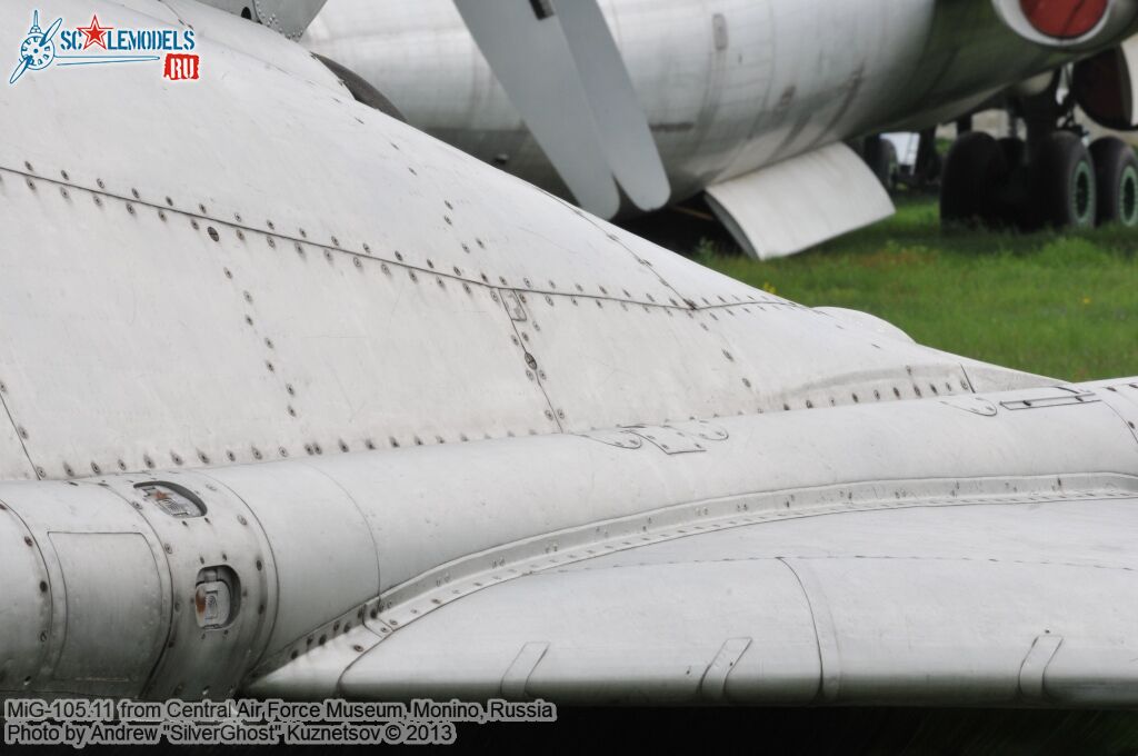 MiG-105_0133.jpg