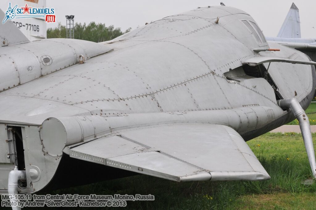 MiG-105_0154.jpg