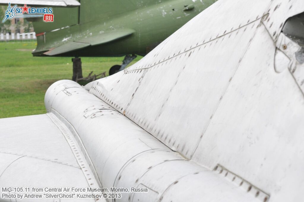 MiG-105_0181.jpg