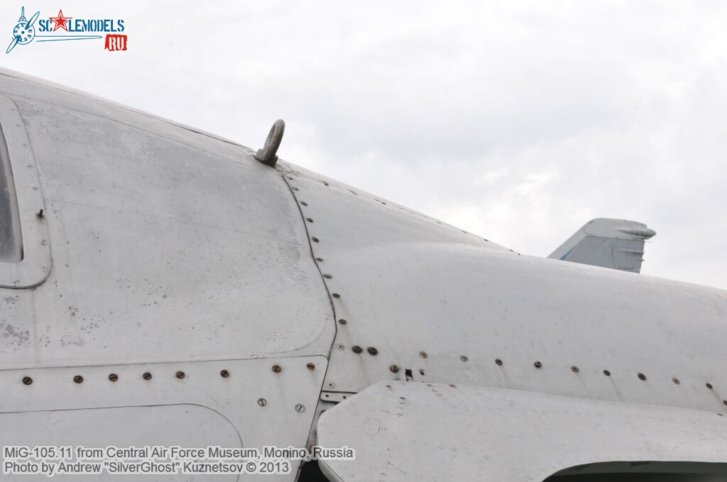 MiG-105_0199.jpg