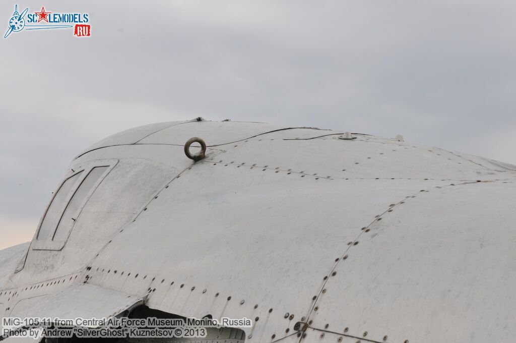 MiG-105_0225.jpg