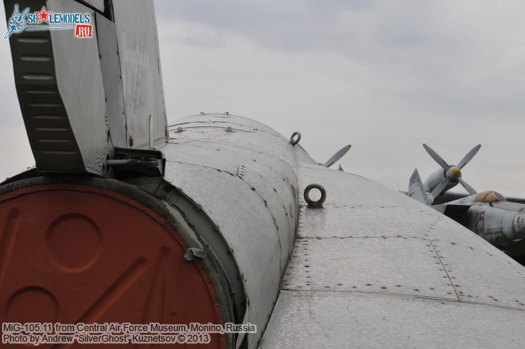 MiG-105_0251.jpg