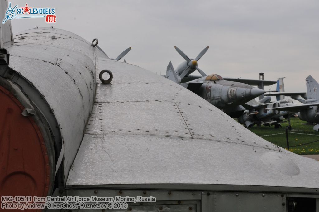 MiG-105_0252.jpg