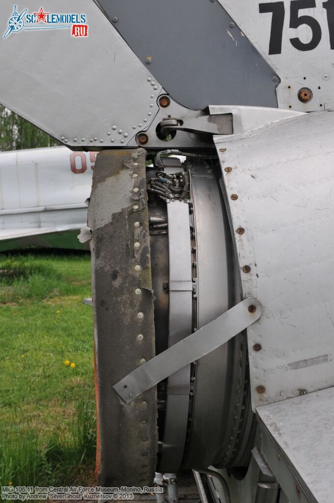 MiG-105_0268.jpg