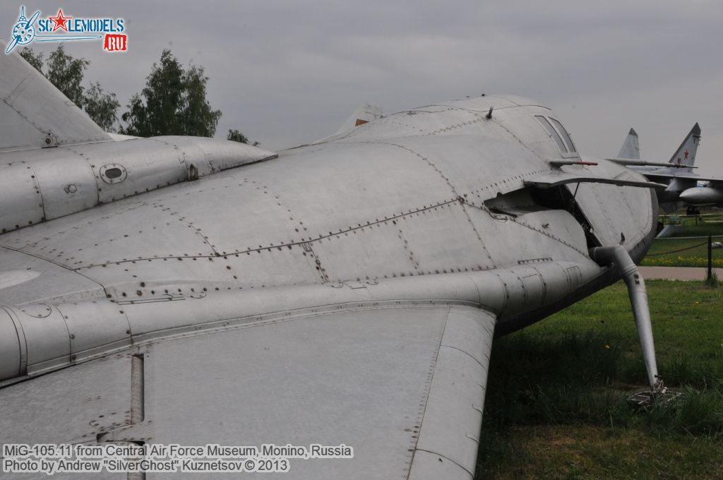 MiG-105_0285.jpg