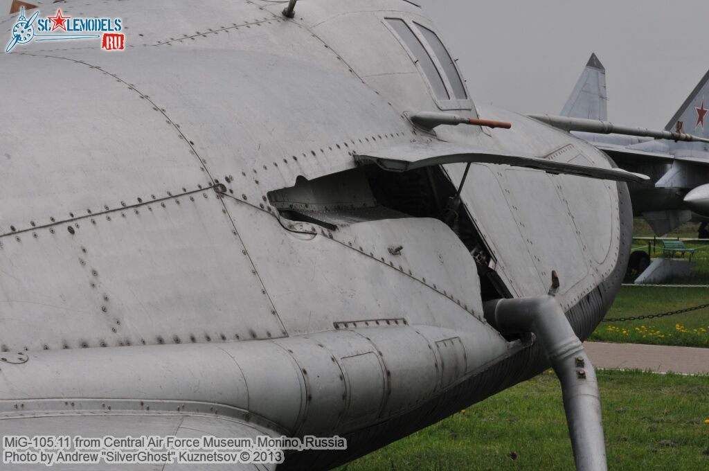 MiG-105_0286.jpg